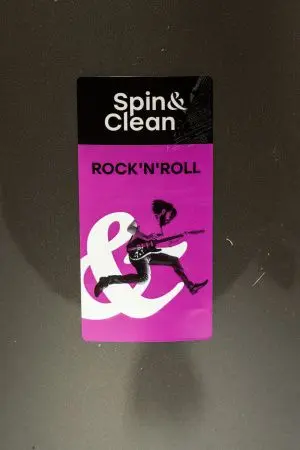 Хозяйственный инвентарь: Ведро 12л пластик с крышкой