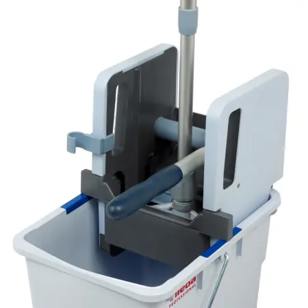 Vileda: КомбиСпид Ведро 25л с вертикальным отжимом на колесах